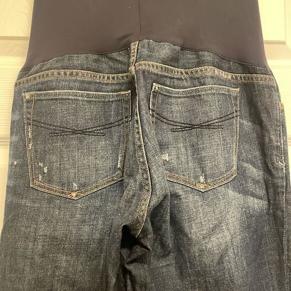✨Gap Maternity Sexy Slightly Distressed Dark Wash Boot Cut - Picture 3 of 7